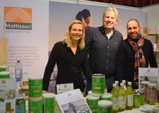 Mathilde Eldink, Ruud van Tol en Mike Elissen vertelden bij Mattisson Healthstyle presenteerden 4 nieuwe producten in de Alkagreens-serie (Probiotic, Collagen, Organic en Protein).
